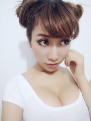 萌宝助攻妈咪别想逃-双语中字超清在线观看
