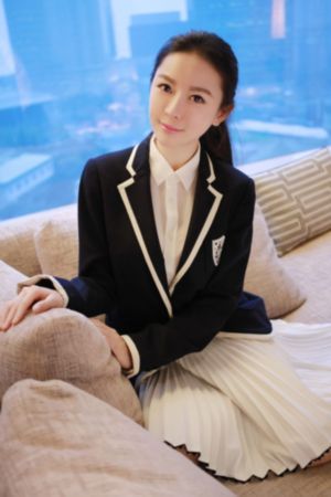 爱奇艺荧光之夜-2025微短剧盛典-高清韩剧免费手机观看