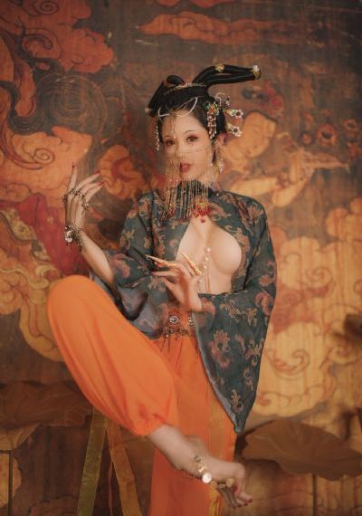 被偷听心声全城美女爱上我-高清字幕在线完整观看